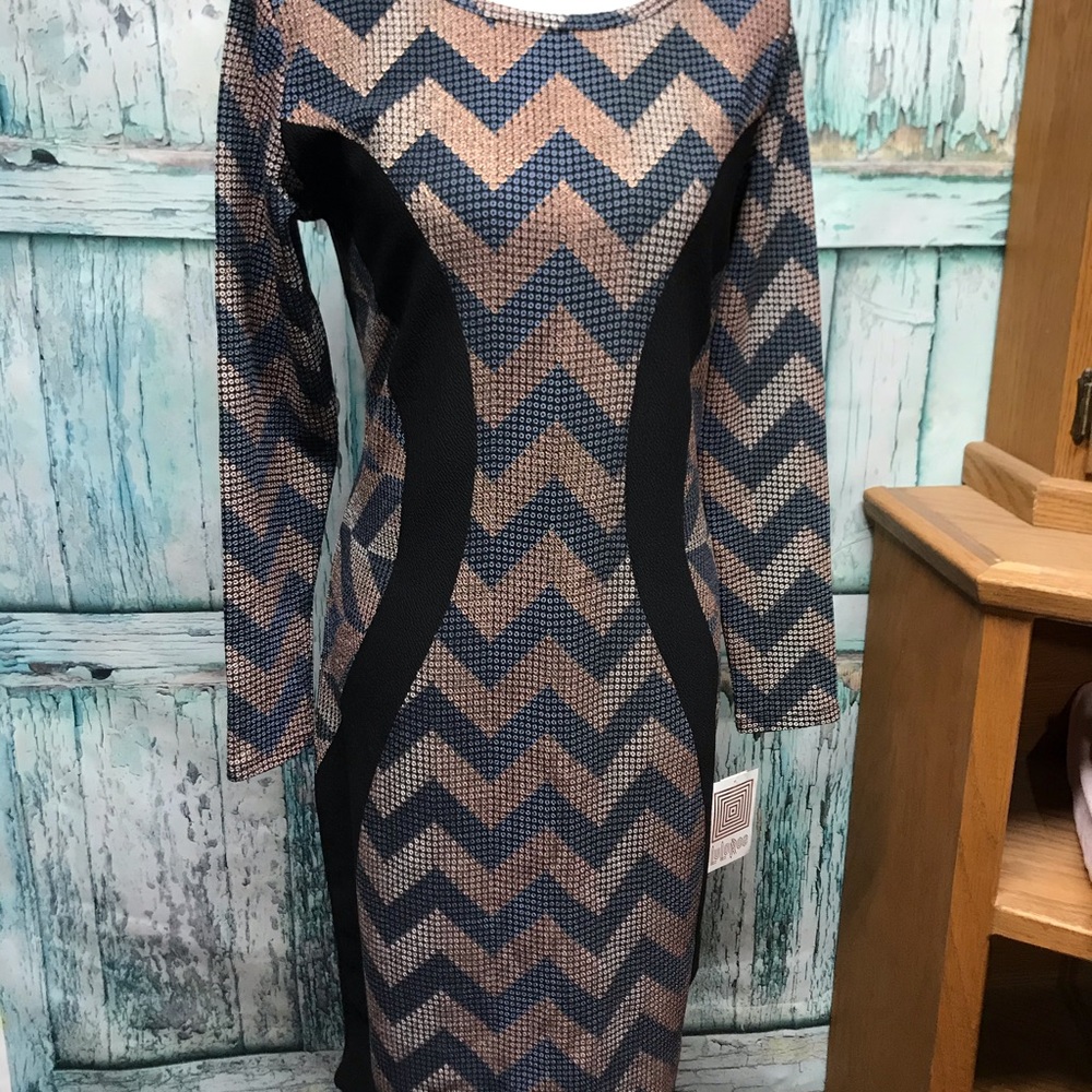 Lularoe Elegant Debbie